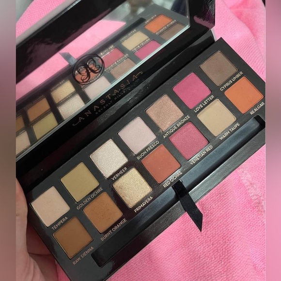 Anastasia Eyeshadow Palette - Picture 2 of 3